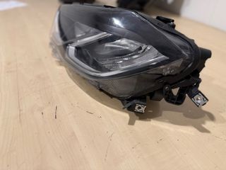 Faro Izquierdo Volkswagen Polo Negociable