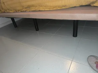 Somier gris y amarillo