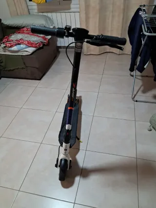 Patinete Eléctrico Aprilia