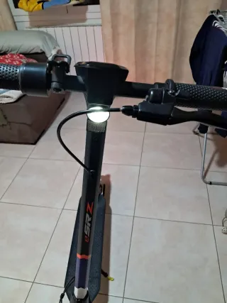 Patinete Eléctrico Aprilia