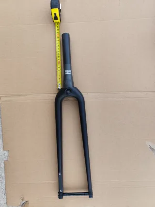 Horquilla rígida carbono carretera , negociable