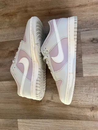 Nike Dunk Low Morado y Blanco