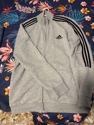 Chaqueta Adidas Gris con Rayas
