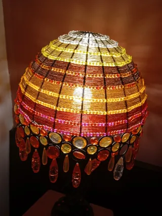 Lámpara de mesa decorativa