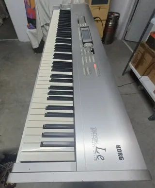 Teclado Korg TRITON Le 88