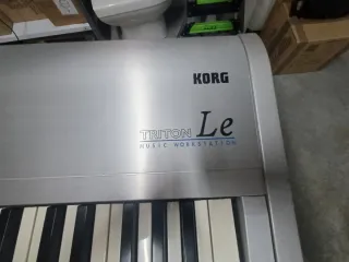Teclado Korg TRITON Le 88