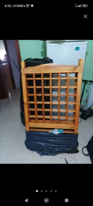 Cuna de bebé de madera