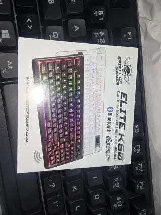 Teclado Mecánico eLite K60 Bluetooth