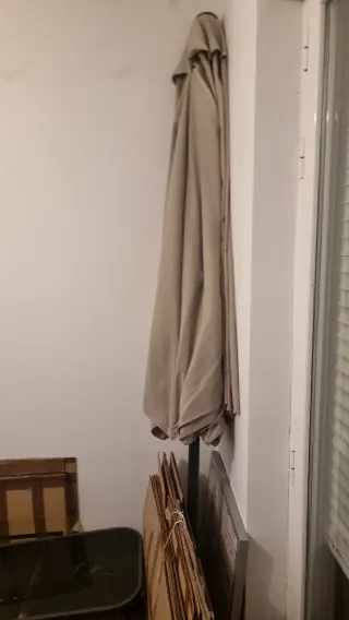 Sombrilla grande jardín beige