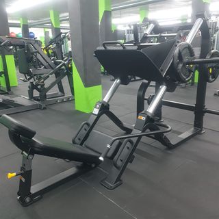 Banco de Curl de Bíceps y Pesas