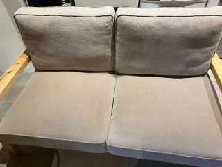 Sofá 2 plazas tela y madera