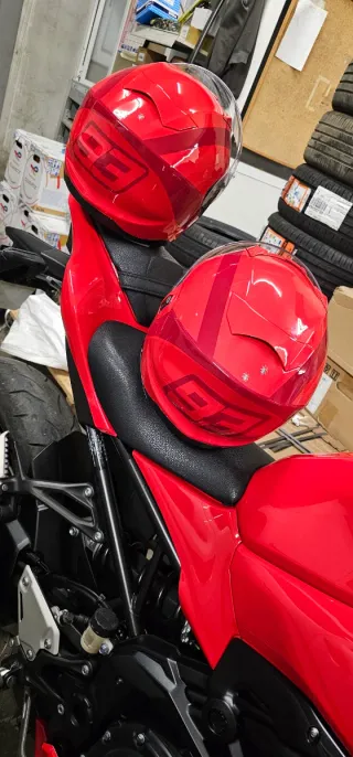 Kawasaki Z900 A2,Marc marquez,cascos no incluidos