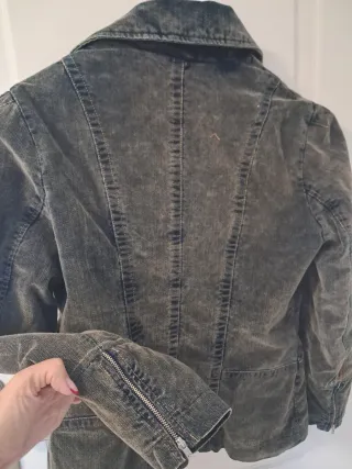 Chaqueta estilo vaquera verde oliva