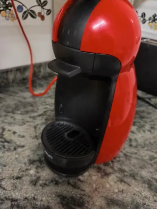 Cafetera Piccolo Roja Dolce Gusto