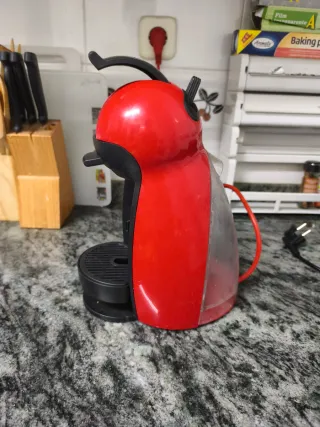 Cafetera Piccolo Roja Dolce Gusto