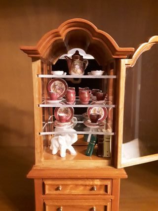 Vitrina Aparador con espejo Reutter casa muñecas