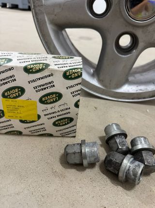 Llantas Discovery/Range Rover