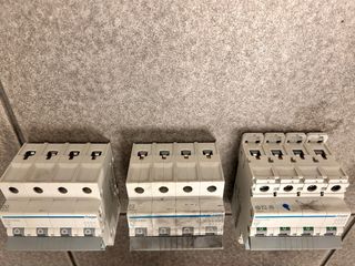 Magnetotérmicos Hager MUN 416A y MCA 416.