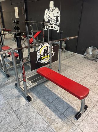 Máquina de gimnasio press plano sin la barra
