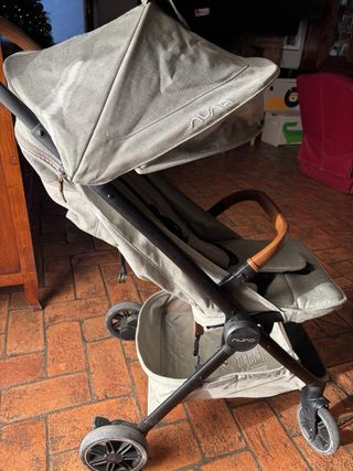 Passeggino Nuna TRVL Beige