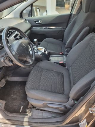 Peugeot 5008 1.6 eHDI 2014