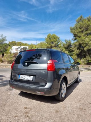 Peugeot 5008 1.6 eHDI 2014