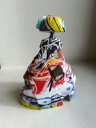 Menina Decorativa Multicolor