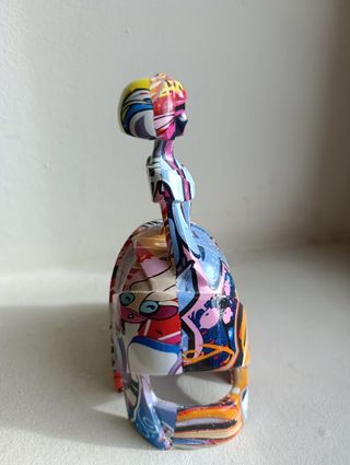 Figura decorativa graffiti multicolor