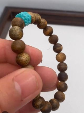 Pulsera de madera y turquesa