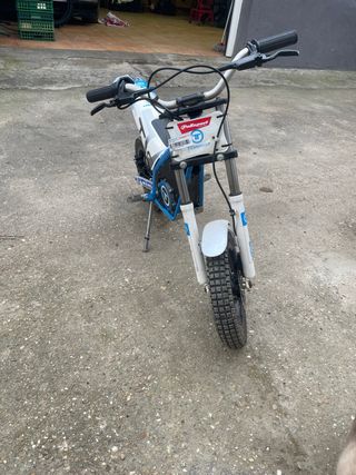 Moto electrica niño