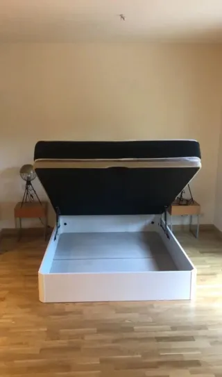 Canapés y colchones nuevos