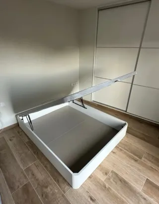 Canapés y colchones nuevos