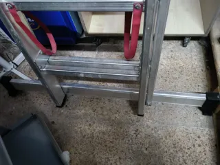 Escalera extensible 2.5m + 2.5m