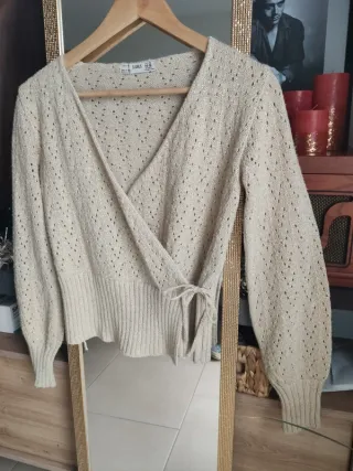 Chaqueta cárdigan punto beige dorado cruzada