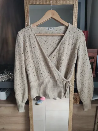 Chaqueta cárdigan punto beige dorado cruzada