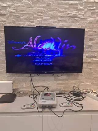 Super Nintendo con 2 mandos