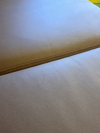 Sofá 2 plazas polipiel marrón (1 año de uso)