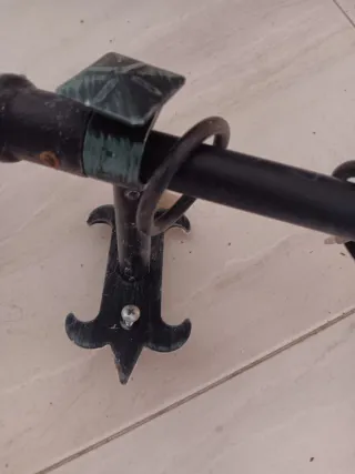 Barra de cortina de hierro forjado