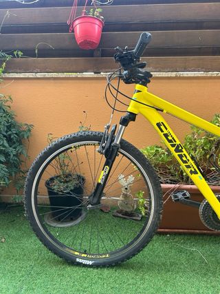 Bicicleta MTB Talla XS Amarilla 21 velocidades