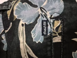 Pantaloncini estivi fantasia floreale