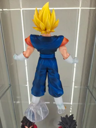 Figura de Vegetto Ichibankuji. Como nuevo.