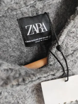 Cazadora chaqueta estilo bomber Zara gris oversize