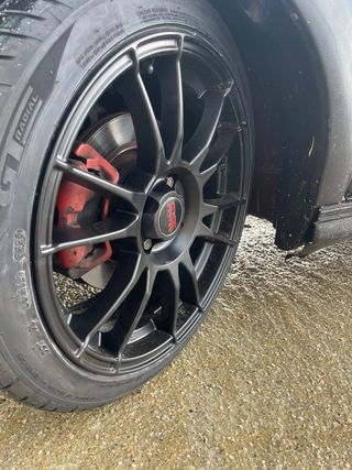 4 Llantas OZ Racing con Neumáticos 17'