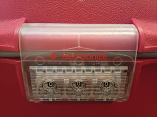 Maletín neceser Samsonite rojo con candado
