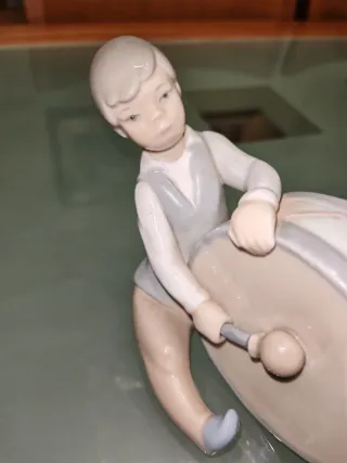 Figura Lladró Niño con Tambor