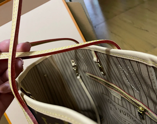 Louis Vuitton Neverfull MM