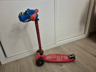 Patinete Maxi Micro Rojo Dinosaurio