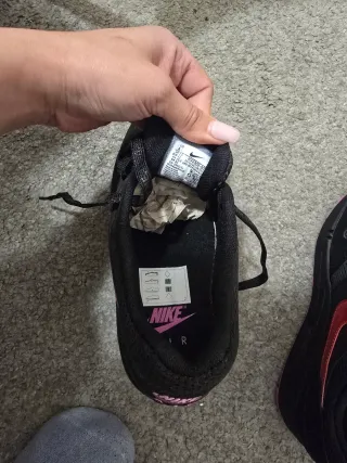 Zapatillas Nike Negras y Rosas