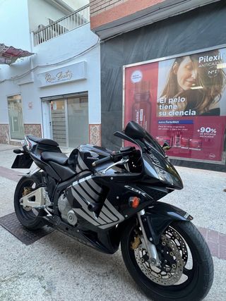Honda CBR 600 RR 2003 Negra