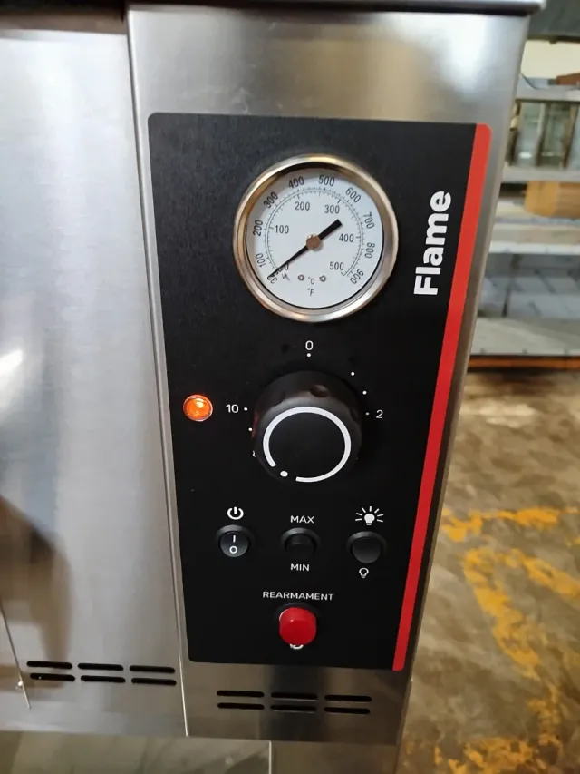 Horno de Pizza a Gas Profesional